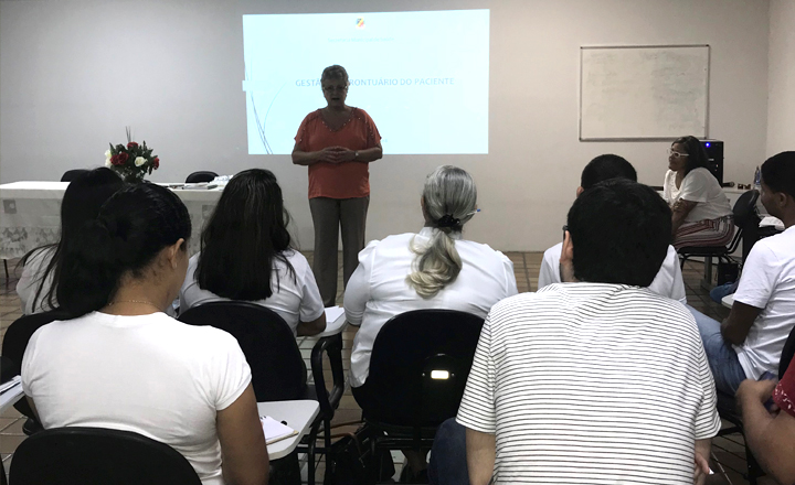 Servidores de Caruaru participam de capacitação sobre organização de prontuários