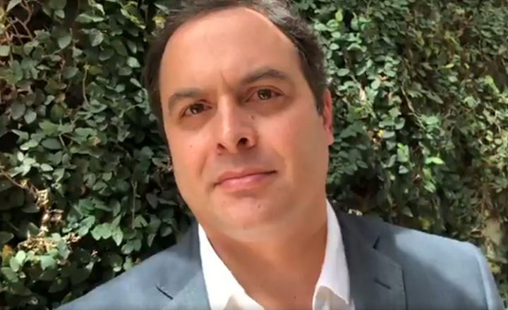 Paulo Câmara grava vídeo em homenagem a Lula