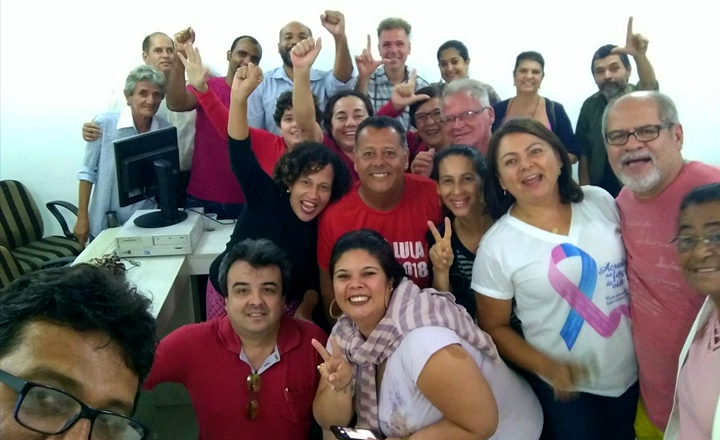 Grupo do PT cria Comitê em Defesa de Lula em Caruaru