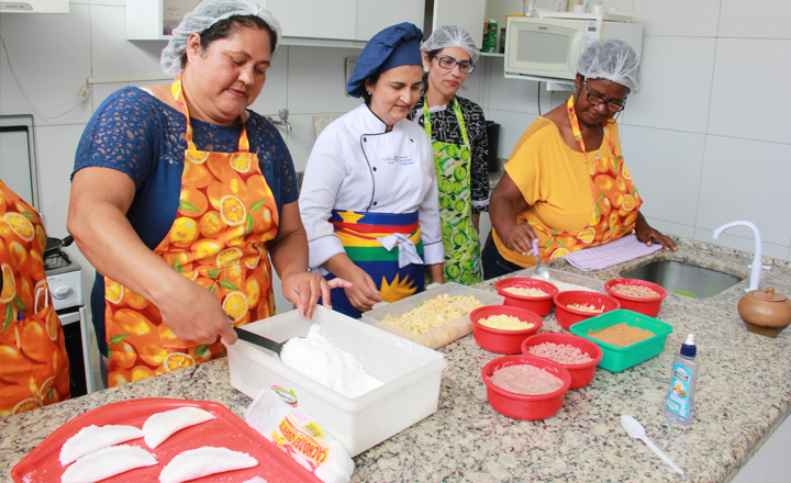 Ambulantes do Monte Bom Jesus participam de capacitação