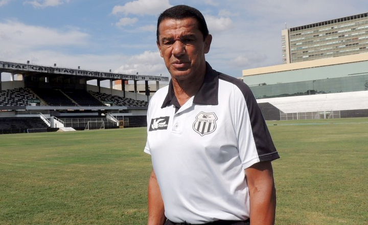 Central anuncia saída do técnico Mauro Fernandes