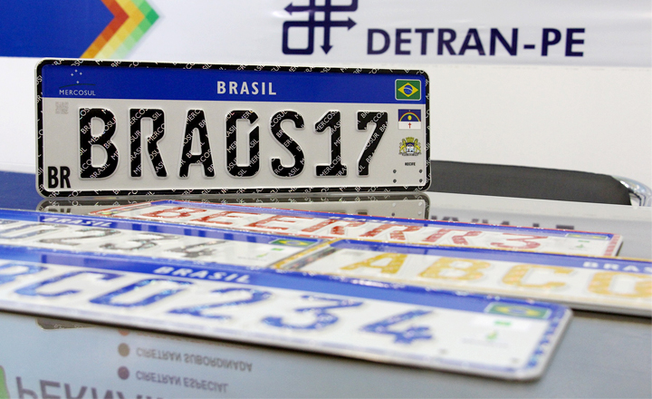 Pernambuco deve adotar placas de padrão Mercosul até dezembro