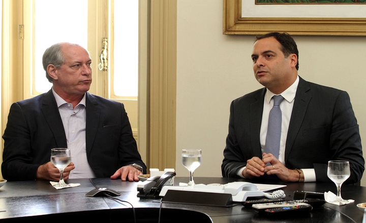 Ciro Gomes visita Pernambuco e se reúne com Paulo Câmara