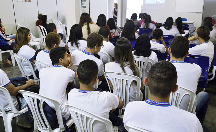 Casa das Juventudes de Caruaru entrega certificados para alunos de capacitações