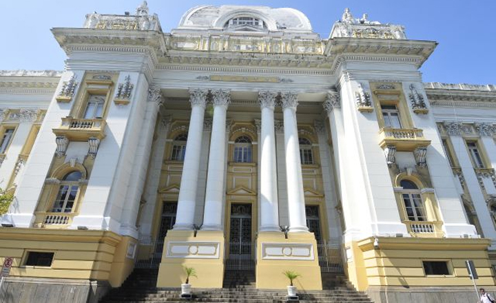 Tribunal de Justiça de Pernambuco funciona em regime de plantão durante Copa do Mundo
