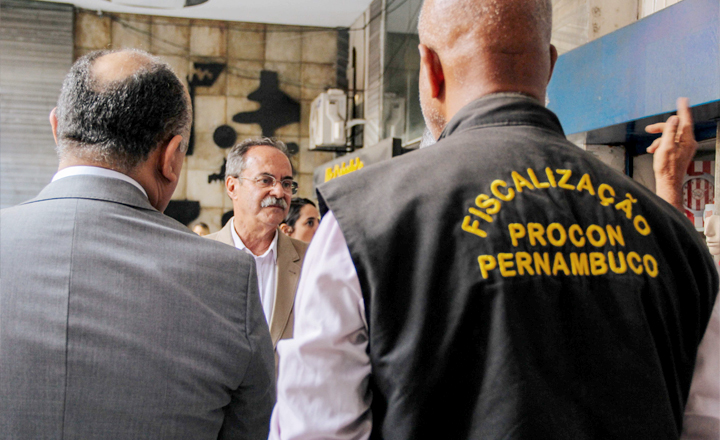 Secretário de Direitos Humanos cobra solução de impasse entre Celpe e Lotéricas