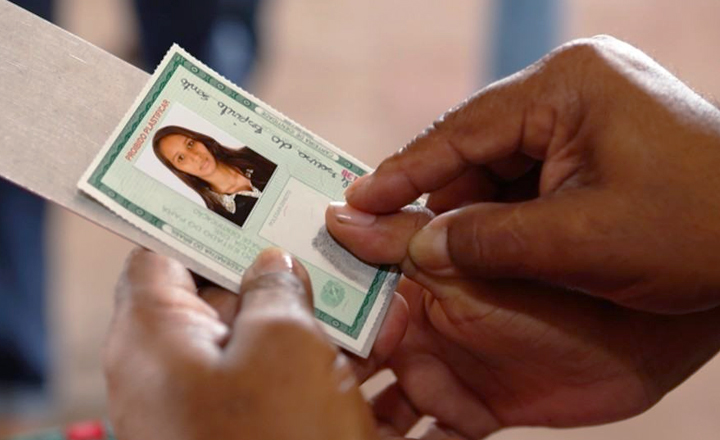 Balcão de Direitos realiza emissão de documentos em Caruaru