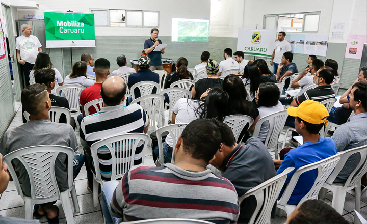 Plenária para elaboração da Lei Orçamentária Anual de Caruaru é realizada no bairro Maurício de Nassau