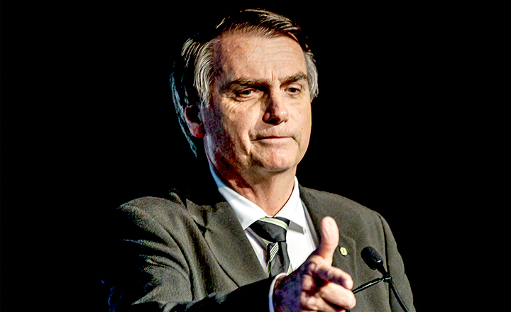 Empresas em defesa de Bolsonaro são acusadas de comprar pacotes de mensagens de Whatsapp