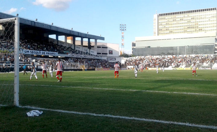 Central vence Náutico em estreia do Campeonato Pernambucano