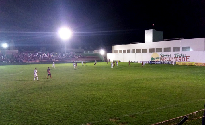 Central vence Flamengo de Arcoverde e reassume liderança do Campeonato Pernambucano