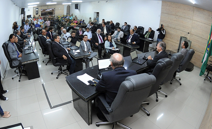 Câmara Municipal de Caruaru realiza primeira sessão do ano