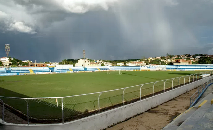 Central e Salgueiro disputam vaga na semifinal do Campeonato Pernambucano