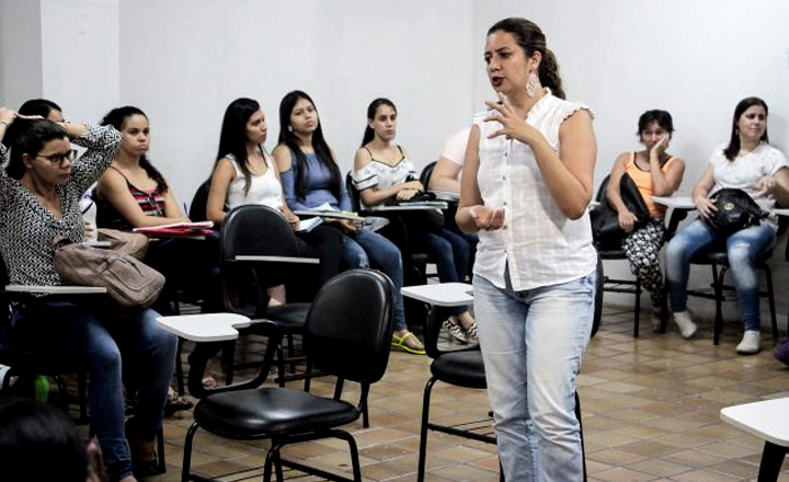 Enfermeiras de Caruaru participam de capacitação sobre enfrentamento à violência contra a mulher