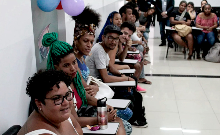 Cursos para pessoas negras da comunidade LGBT são ofertados em Caruaru