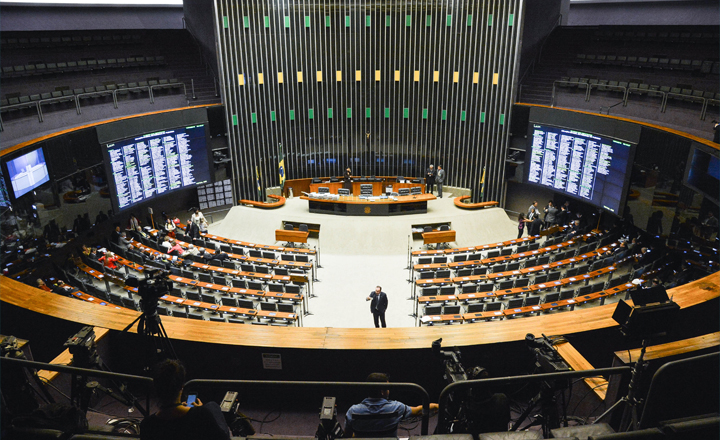 Câmara dos Deputados celebra aniversário de Caruaru em sessão solene