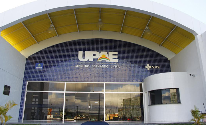 Policia Militar troca tiros com assaltantes em frente a UPA Estadual de Caruaru