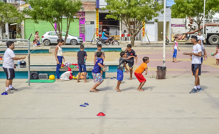 Projeto Caruaru Brincando nas Férias segue para os bairros São João da Escócia e Nova Caruaru