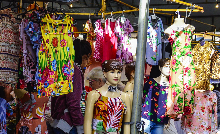 Feirantes e comerciantes têm reunião com secretários sobre o Parque 18 de Maio