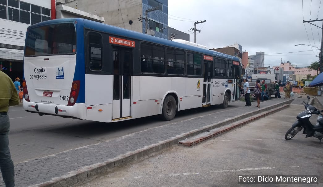 Pontos de ônibus da Rua 15 de Novembro voltam a funcionar