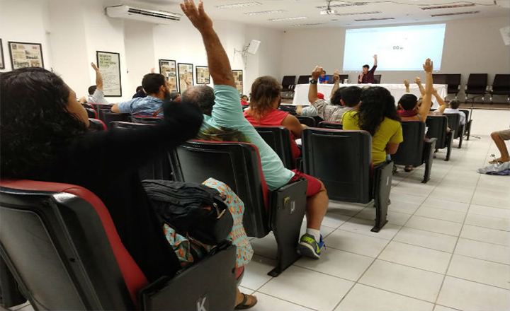 Professores da UFPE aderem à Greve Geral pela Educação
