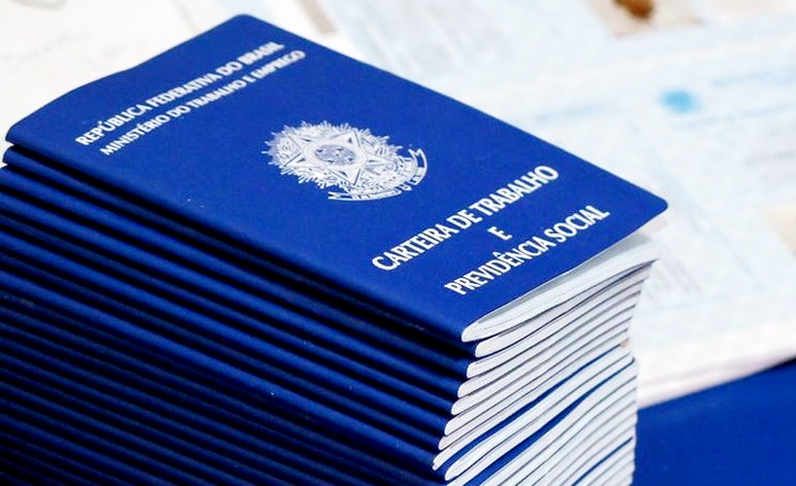 Cerca de 3 milhões buscam emprego há mais de dois anos, diz IBGE