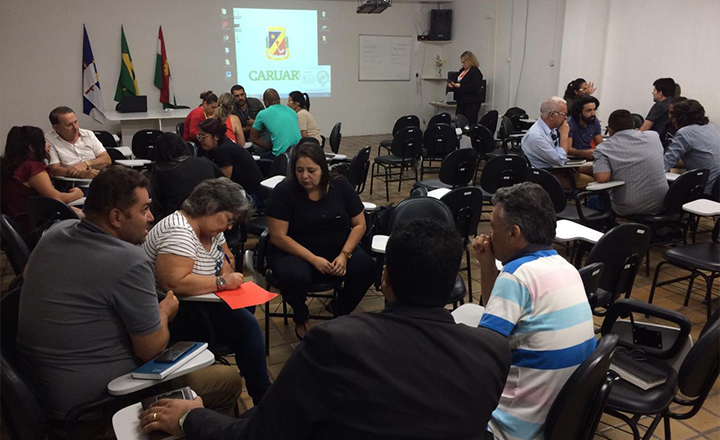 Suplentes e conselheiros tutelares eleitos passam por capacitação em Caruaru