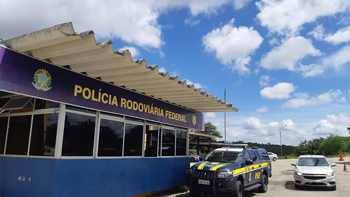 Dicas de direção defensiva e segurança viária serão repassadas durante as abordagens. (Imagem: Divulgação/PRF)