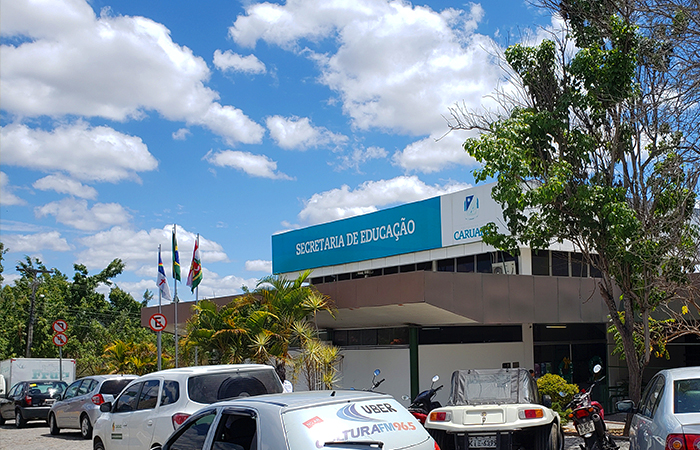 Rede Municipal de ensino promove exoneração em massa de professores contratados