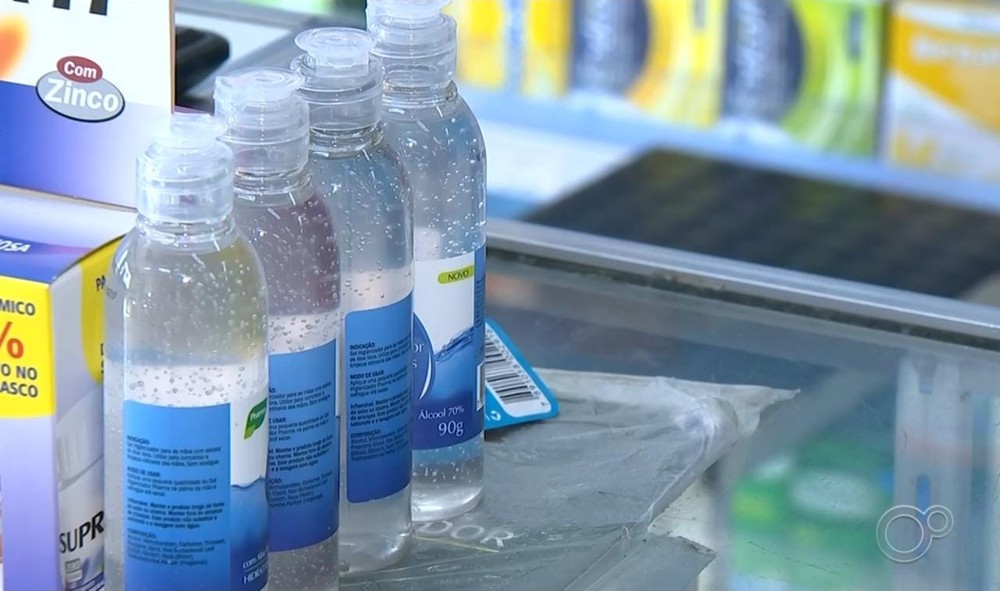 Farmácias de manipulação poderão produzir álcool em gel