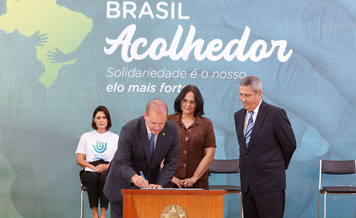 Governo federal lança projeto para ajudar idosos e moradores de rua