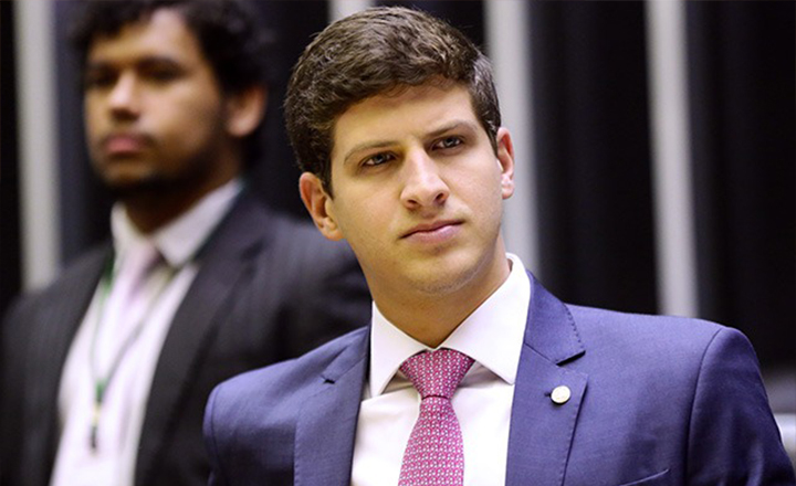 “Se a gente não preservar as vidas, não tem sentido ter economia lá na frente”, diz João Campos