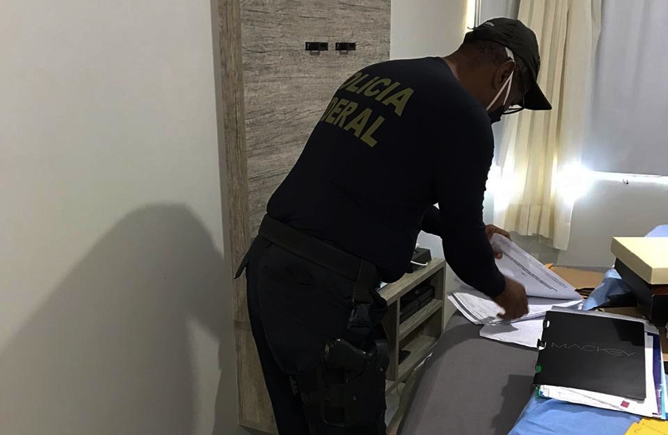 Alepe é alvo de operação da Polícia Federal