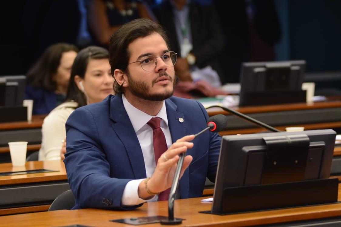 Projeto proíbe comícios e eventos com aglomerações na campanha eleitoral deste ano