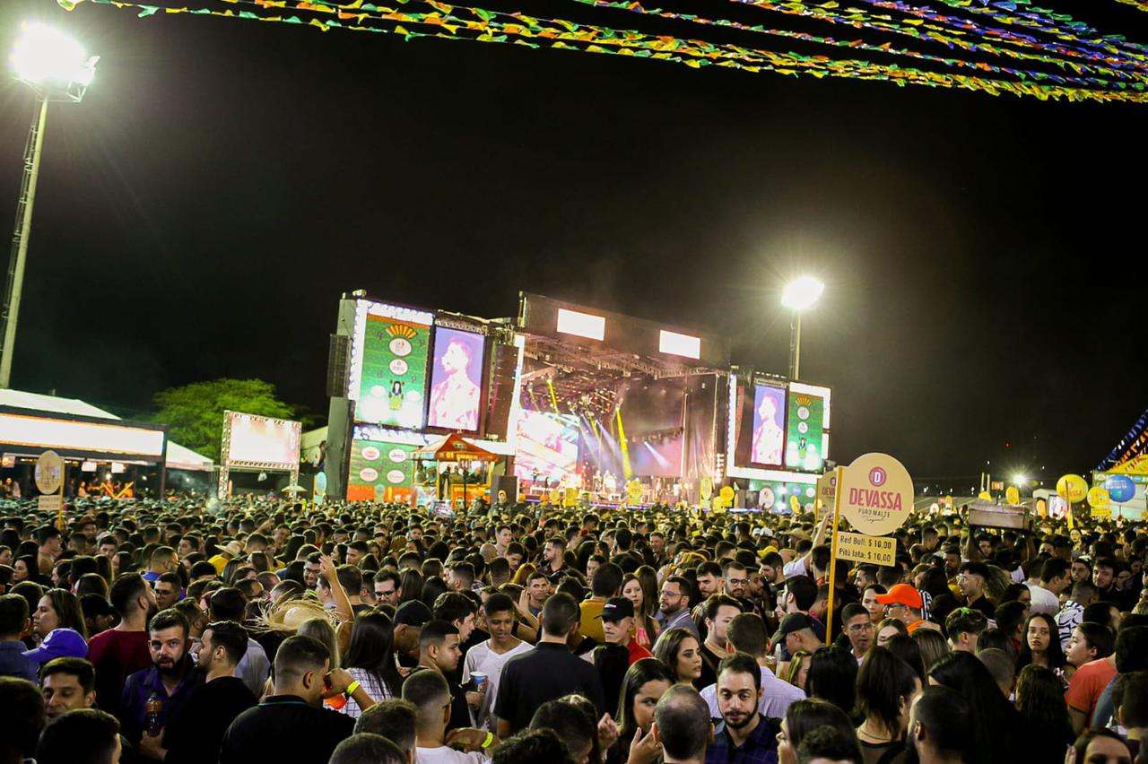 Feriadão de São João em Caruaru tem shows de Dorgival Dantas, Barões da Pisadinha e Mano Walter