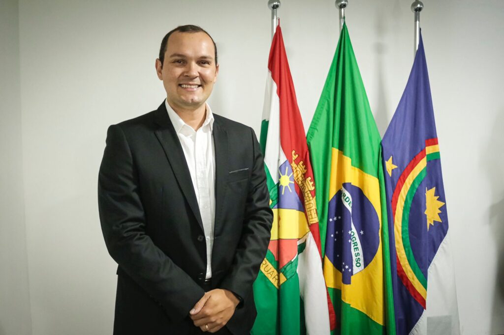 Desligamento do servidor foi publicado no Diário Oficial de segunda (12). (Imagem: PMC)