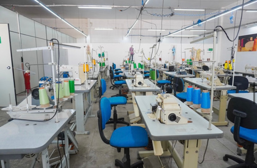 No local serão oferecidos cursos de costura, auxiliar administrativo e culinária. (Imagem: Felipe Correia)