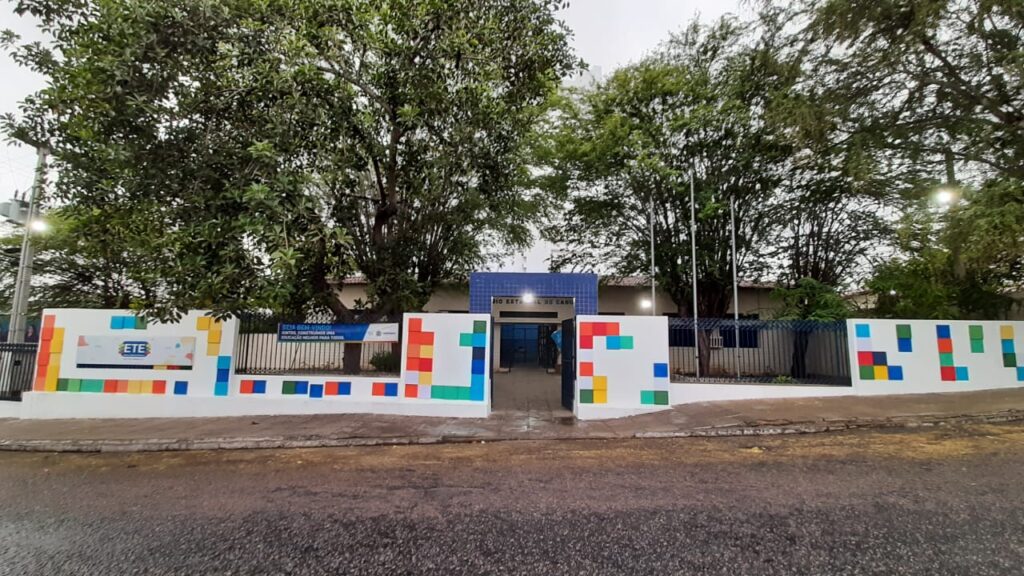 Há vagas disponíveis para estudantes de Caruaru. (Imagem: Divulgação)