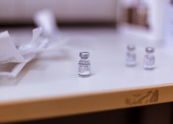 Idosos com 60 anos ou mais podem receber o imunizante. (Imagem: Prefeitura de Caruaru)