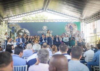 Raquel Lyra cumpriu agenda na cidade nesta quarta-feira (19). (Imagem: Janaína Pepeu)
