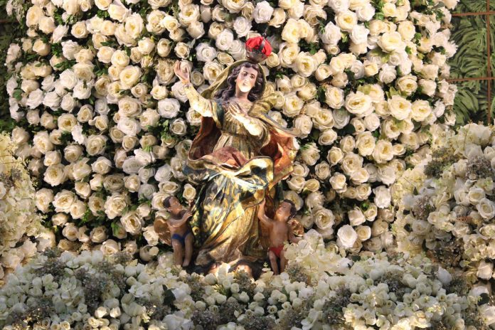 Durante os 11 dias de festa, padres convidados de diversas cidades irão presidir as celebrações eucarísticas (Imagem: SERCOM Paroquial)