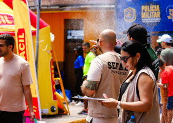 Comerciantes do Pré-Carnaval poderão pegar crachás e alvarás amanhã (5)