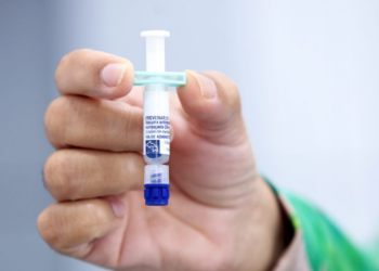 Pernambuco recebe mais de 25 mil doses da vacina Pneumo 20 para crianças de até 5 anos