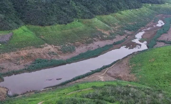 Barragem de Jucazinho continua em colapso
