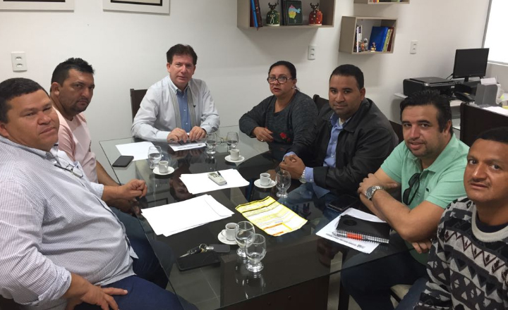 Sulanqueiros realizam reunião para debater sobre situação do Parque 18 de Maio