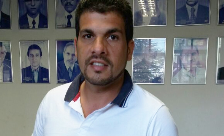 Airton Júnior registra candidatura a cargo de presidente do Central