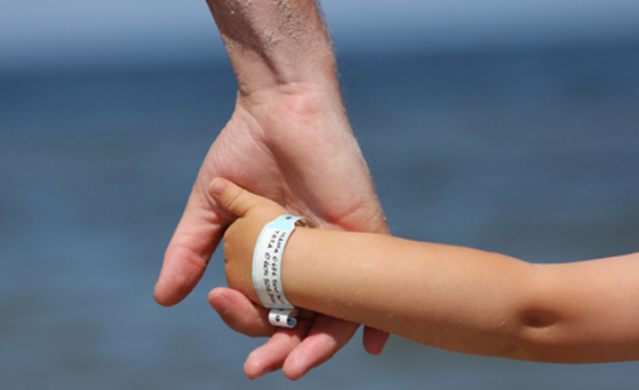 Crianças devem receber pulseira de identificação em eventos de Pernambuco