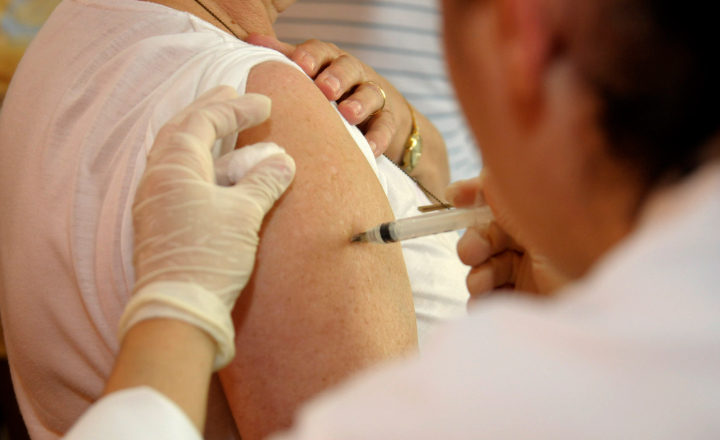 Campanha de vacinação é promovida em Caruaru