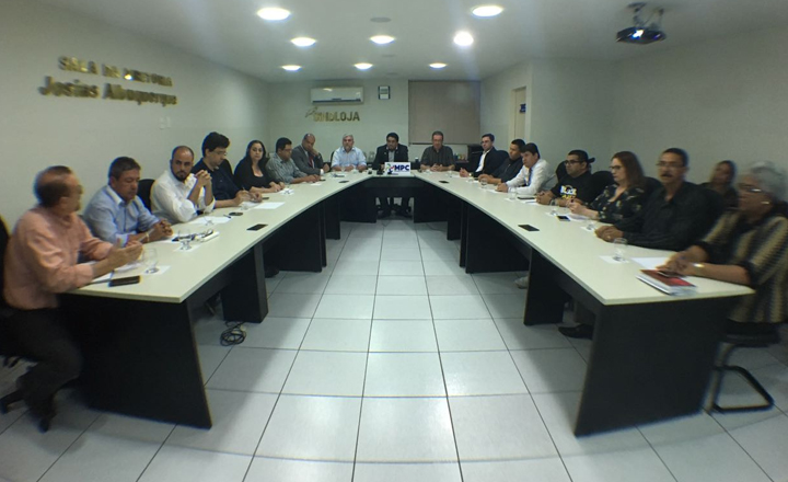 Entidades criam comissão para acompanhar ações de segurança pública em Caruaru