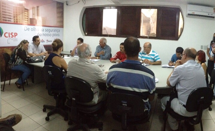 Transporte escolar de Caruaru é tema de reunião do COMUT